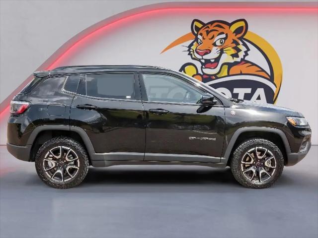 2025 Jeep Compass Trailhawk 4x4