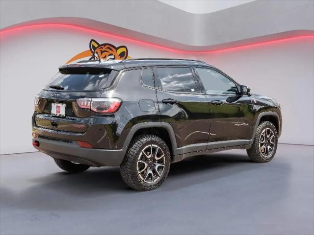 2025 Jeep Compass Trailhawk 4x4