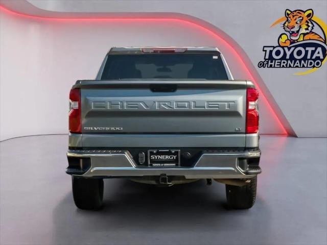 2021 Chevrolet Silverado 1500 4WD Crew Cab Short Bed LT