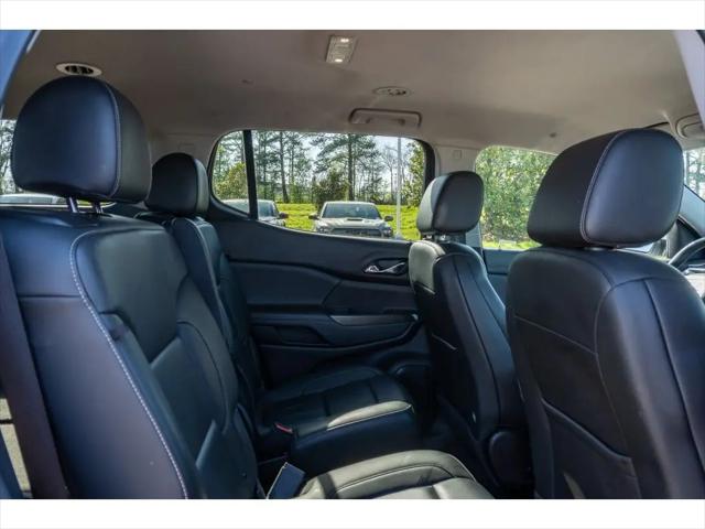 2023 GMC Acadia AWD SLT