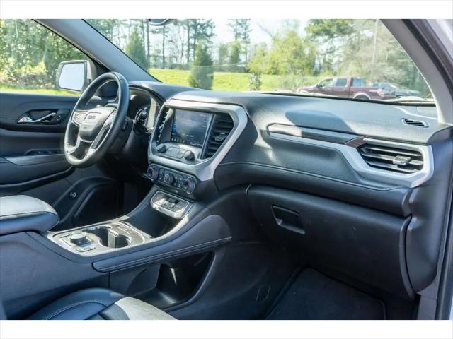 2023 GMC Acadia AWD SLT
