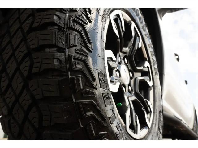 2025 Chevrolet Silverado 1500 4WD Crew Cab Short Bed ZR2