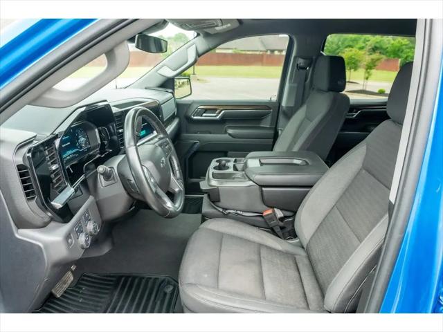 2023 Chevrolet Silverado 1500 4WD Crew Cab Short Bed RST