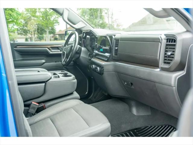 2023 Chevrolet Silverado 1500 4WD Crew Cab Short Bed RST