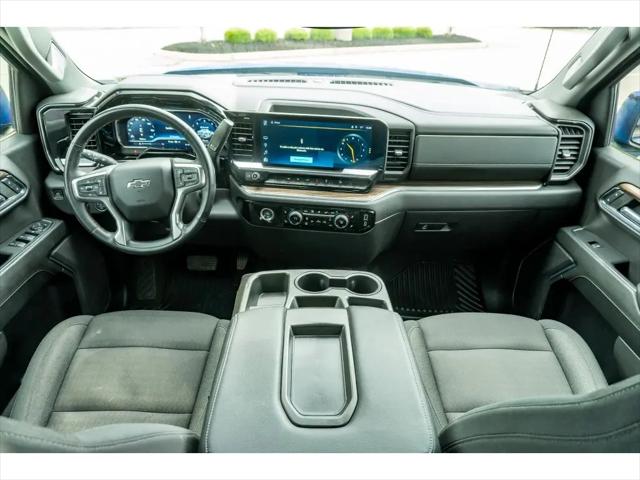 2023 Chevrolet Silverado 1500 4WD Crew Cab Short Bed RST