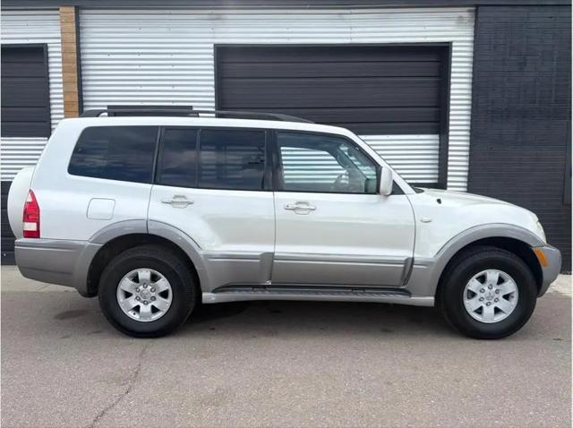 2004 Mitsubishi Montero XLS