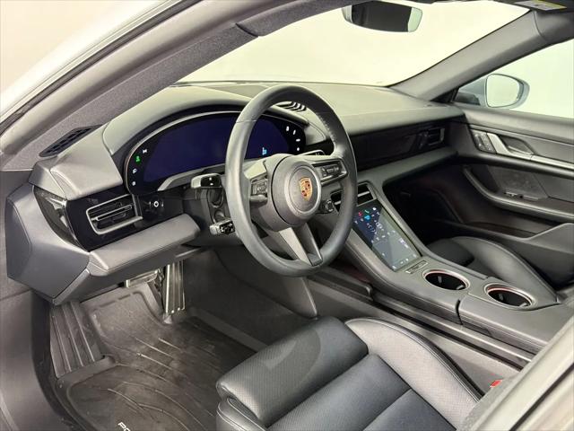 2025 Porsche Taycan Taycan