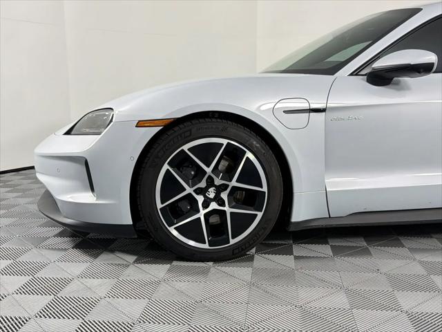 2025 Porsche Taycan Taycan