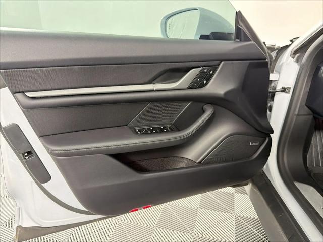 2025 Porsche Taycan Taycan