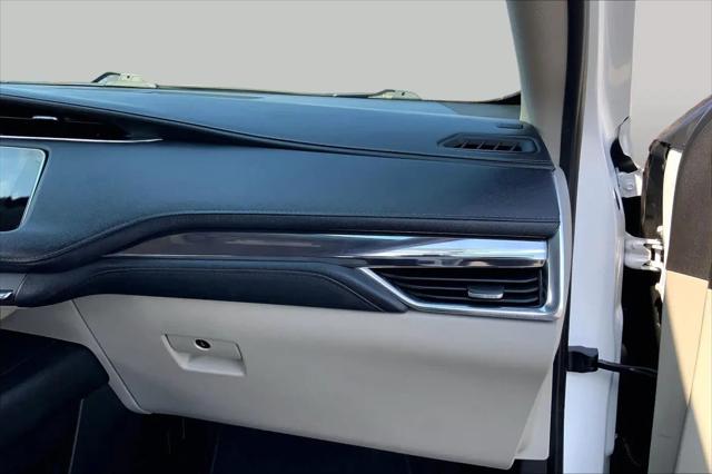 2019 Cadillac XT4 Luxury