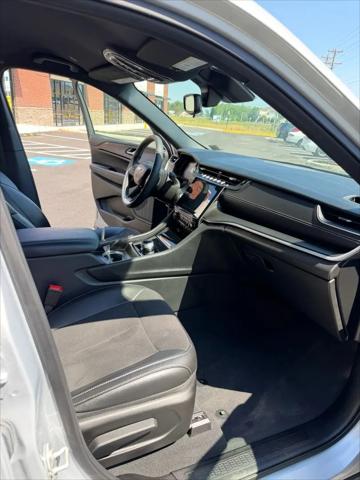 2024 Jeep Grand Cherokee L Altitude 4x4
