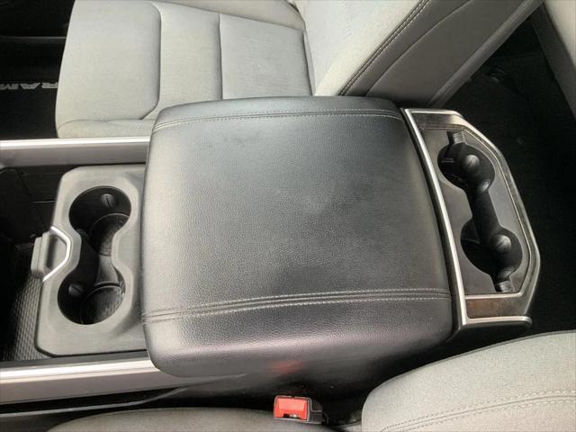 2022 Ram 1500 Big Horn Crew Cab 4x4 5'7" Box