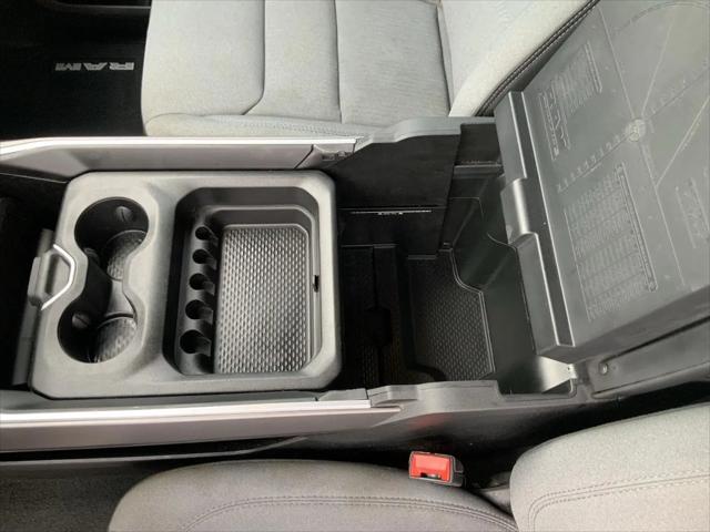 2022 Ram 1500 Big Horn Crew Cab 4x4 5'7" Box