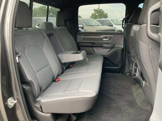 2022 Ram 1500 Big Horn Crew Cab 4x4 5'7" Box