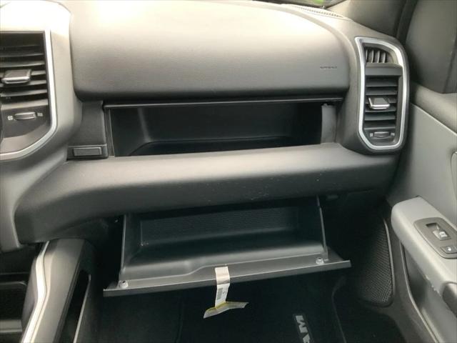 2022 Ram 1500 Big Horn Crew Cab 4x4 5'7" Box