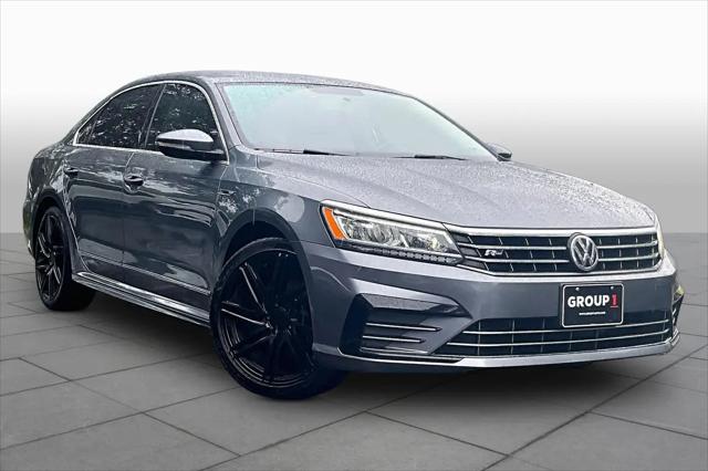 2017 Volkswagen Passat 1.8T R-Line