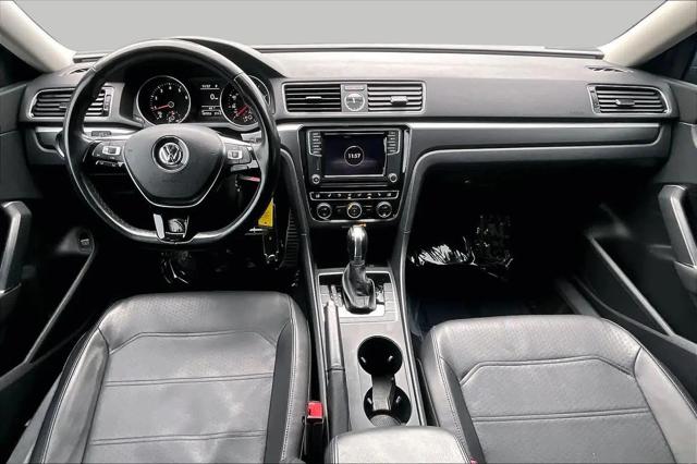 2017 Volkswagen Passat 1.8T R-Line