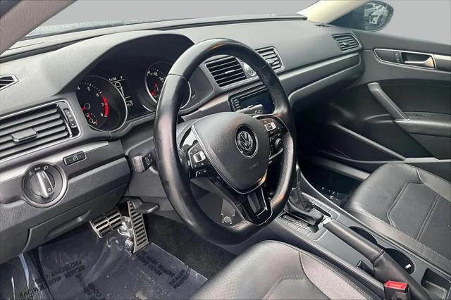 2017 Volkswagen Passat 1.8T R-Line