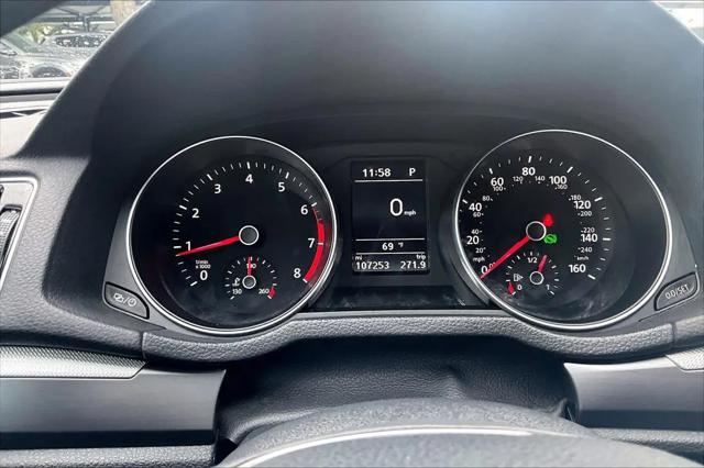 2017 Volkswagen Passat 1.8T R-Line