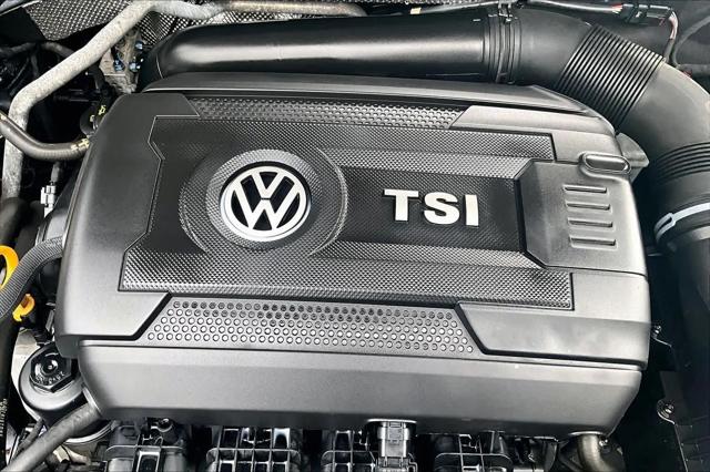 2017 Volkswagen Passat 1.8T R-Line