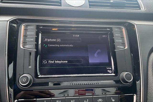 2017 Volkswagen Passat 1.8T R-Line