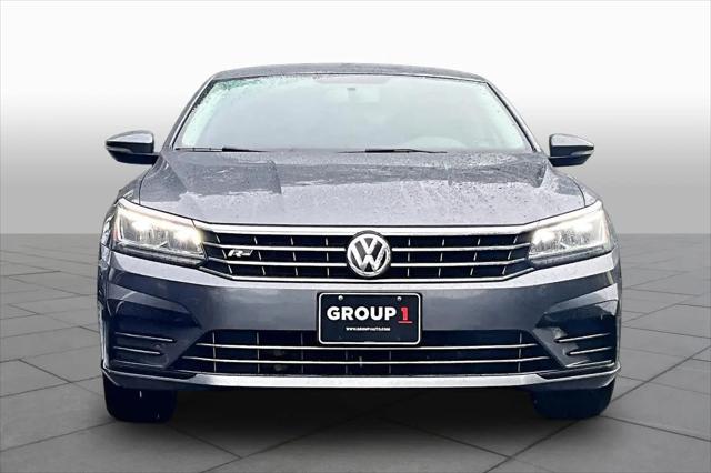 2017 Volkswagen Passat 1.8T R-Line