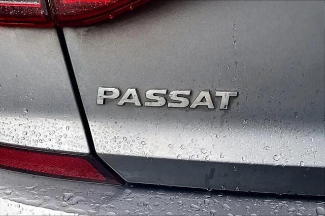 2017 Volkswagen Passat 1.8T R-Line