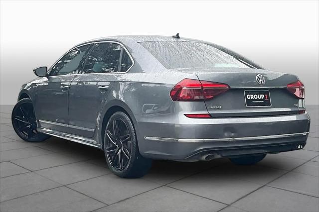 2017 Volkswagen Passat 1.8T R-Line