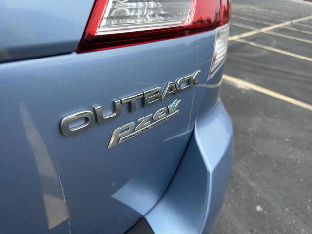 2010 Subaru Outback 2.5i Limited