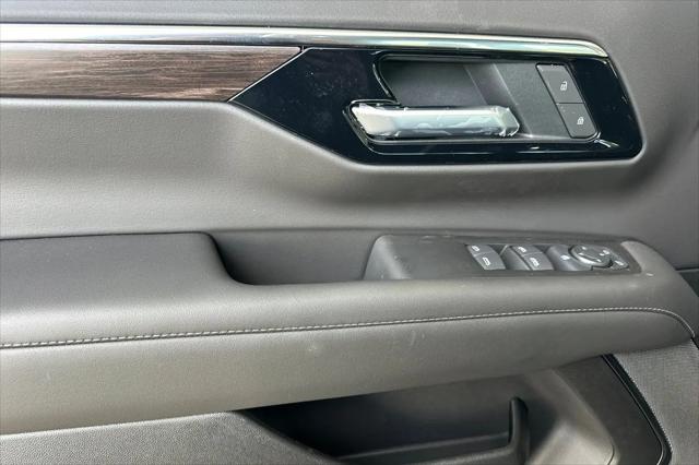 2026 Chevrolet Suburban LS, 4WD