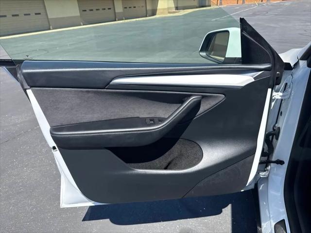 2024 Tesla Model Y Long Range Dual Motor All-Wheel Drive