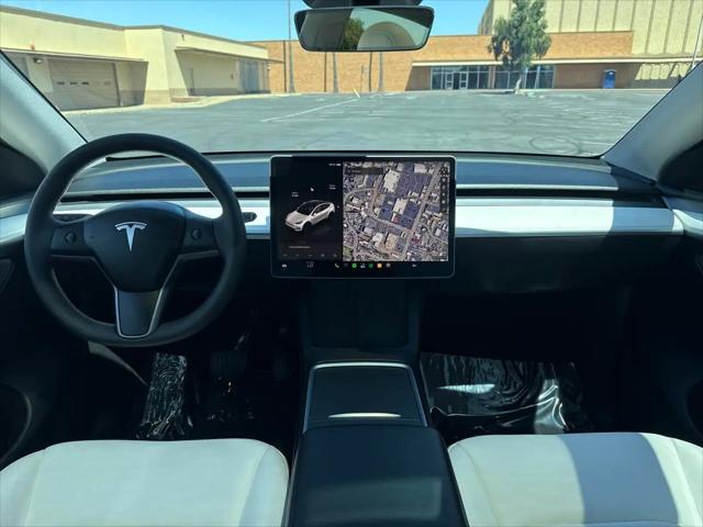 2024 Tesla Model Y Long Range Dual Motor All-Wheel Drive