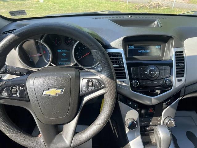 2014 Chevrolet Cruze LS Auto