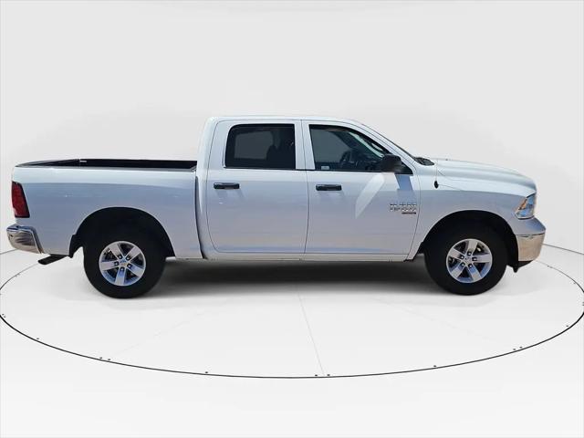2022 Ram 1500 Classic SLT Crew Cab 4x4 5'7" Box