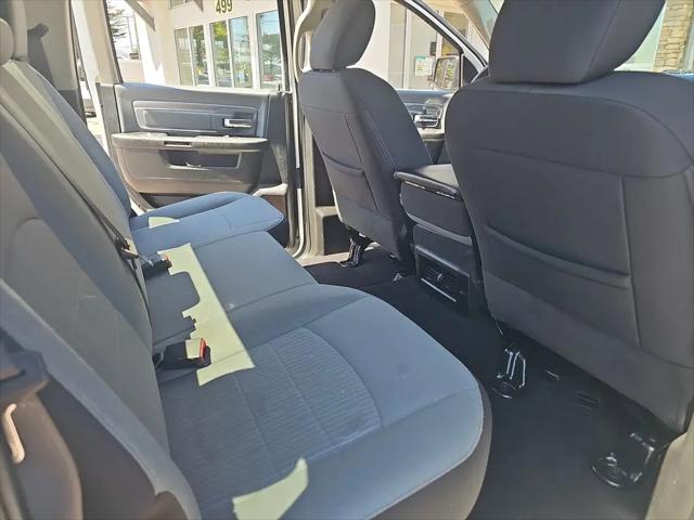 2022 Ram 1500 Classic SLT Crew Cab 4x4 5'7" Box
