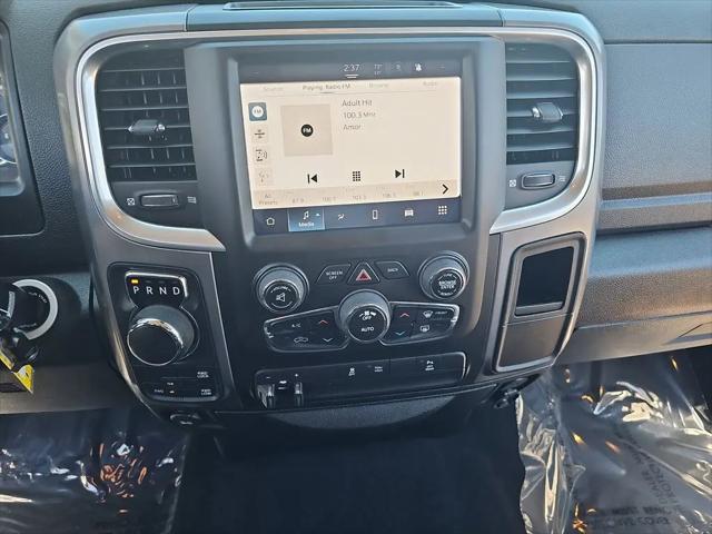 2022 Ram 1500 Classic SLT Crew Cab 4x4 5'7" Box