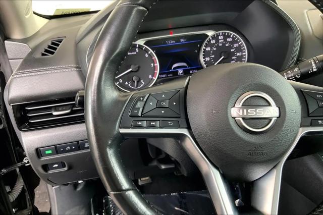 2024 Nissan Sentra SV Xtronic CVT