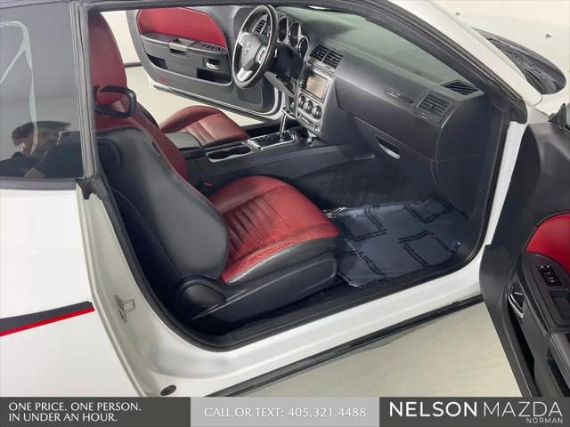 2014 Dodge Challenger R/T Plus