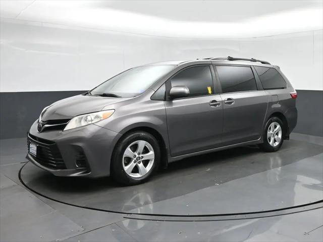 2018 Toyota Sienna LE 8 Passenger
