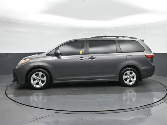 2018 Toyota Sienna LE 8 Passenger