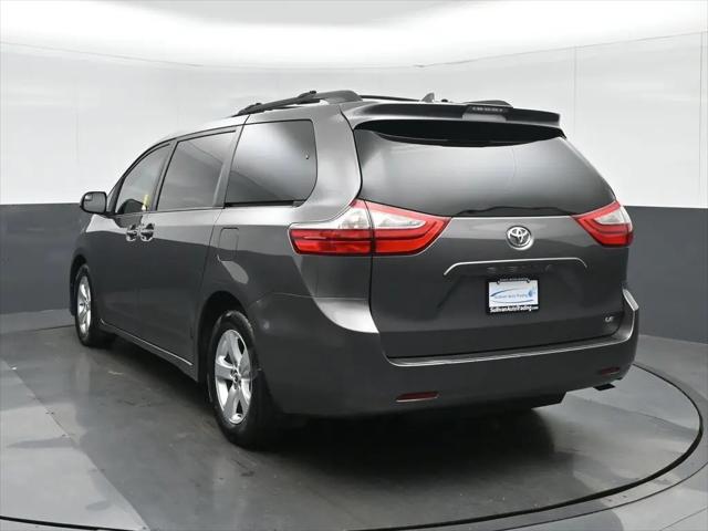 2018 Toyota Sienna LE 8 Passenger