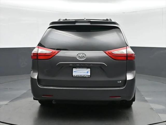 2018 Toyota Sienna LE 8 Passenger