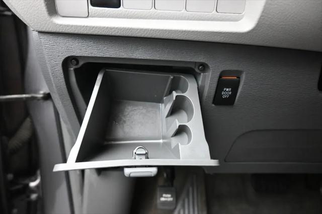 2018 Toyota Sienna LE 8 Passenger