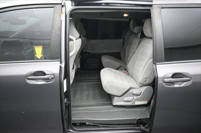 2018 Toyota Sienna LE 8 Passenger