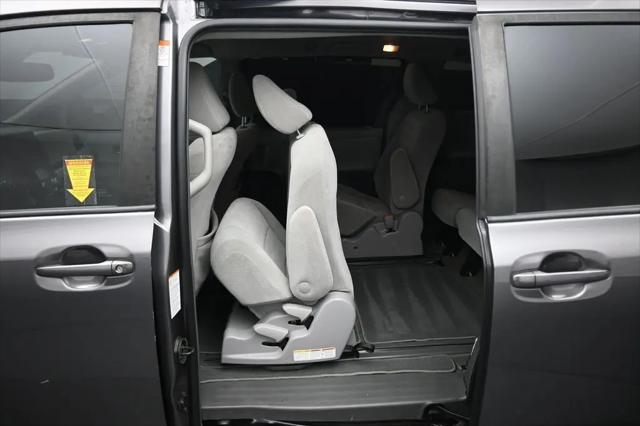 2018 Toyota Sienna LE 8 Passenger
