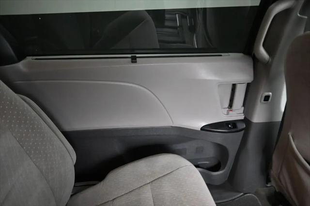 2018 Toyota Sienna LE 8 Passenger