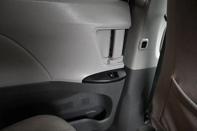 2018 Toyota Sienna LE 8 Passenger