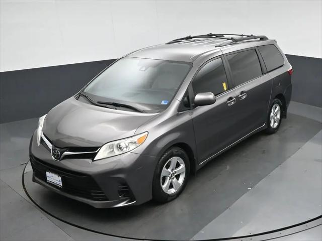 2018 Toyota Sienna LE 8 Passenger