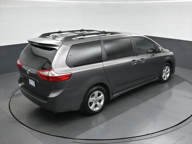 2018 Toyota Sienna LE 8 Passenger