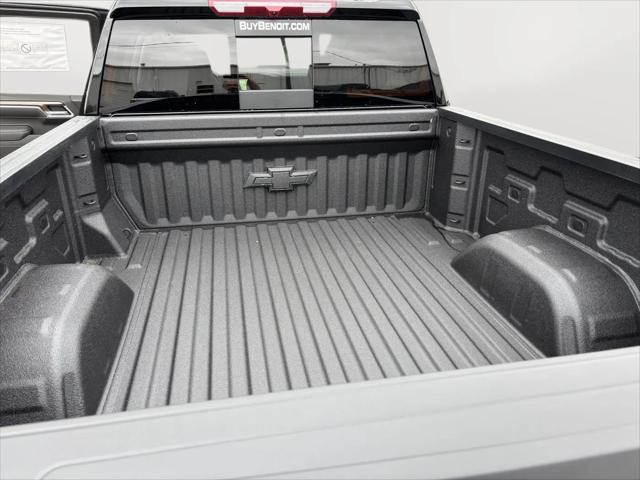 2026 Chevrolet Silverado 1500 4WD Crew Cab Standard Bed LT Trail Boss